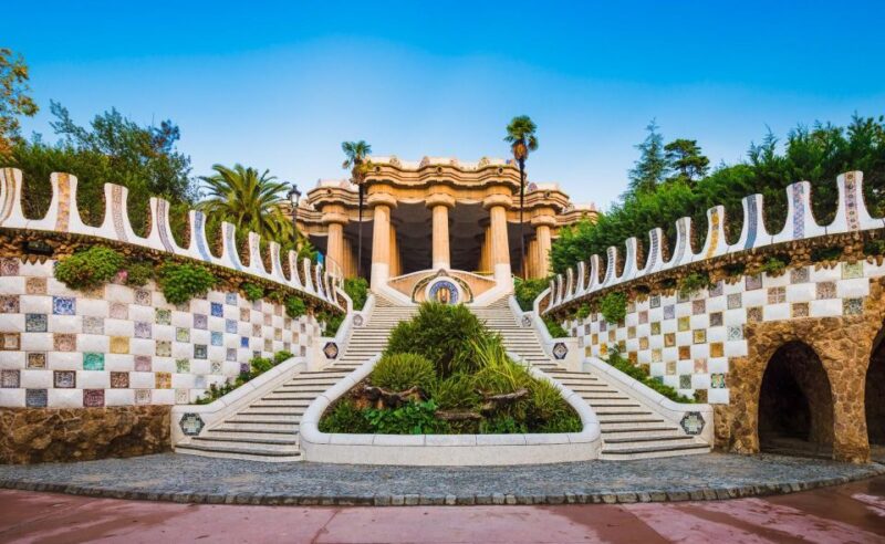 Barcelona: Sagrada Familia and Park Guell Small-Group Tour - Pricing and Duration