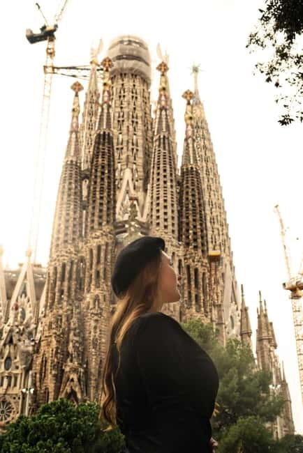 Barcelona: Sagrada Familia Cinematic Photoshoot - An In-Depth Look at the Experience