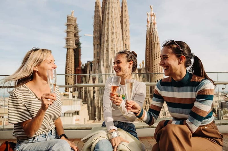 Barcelona: Sagrada Familia Evening Tour with Cava - The Itinerary and What It Means for You