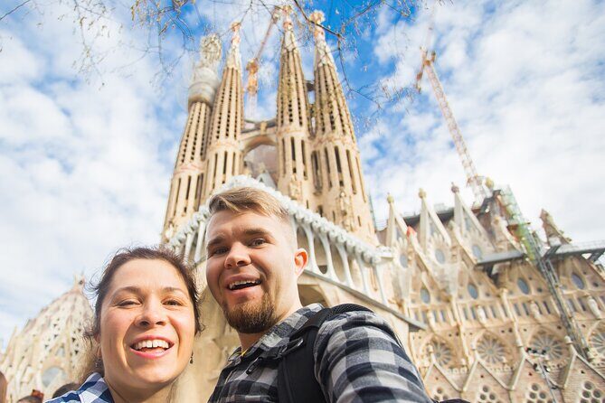 Barcelona Sagrada Familia Guided Tour with skip the line ticket - FAQs