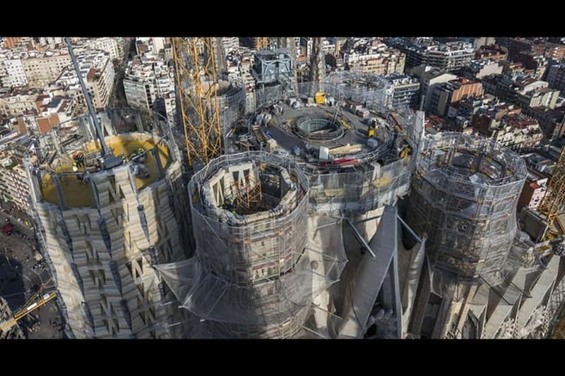 Barcelona: Sagrada Familia Guided Tour with Tower Access - Price and Value