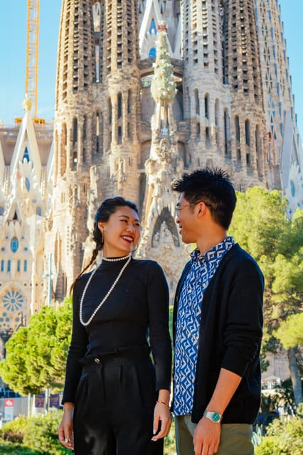 Barcelona: Sagrada Familia Skip-the-Line Tour & Photoshoot - Experience Highlights
