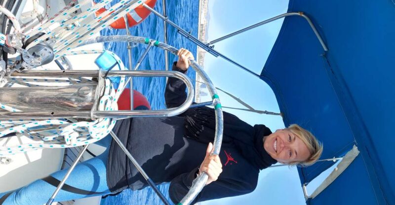 Barcelona Sailing Tour Drinks, Snacks Swim & Stunning Views - Onboard Amenities and Refreshments