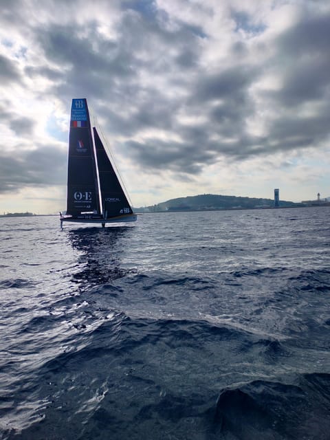 Barcelona: Sailing Tour - Onboard Activities