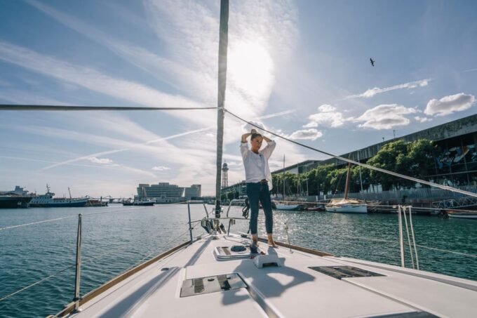 Barcelona: Sailing Tour With Tapas, Drinks and Swim Stop - Guest Experiences and Feedback