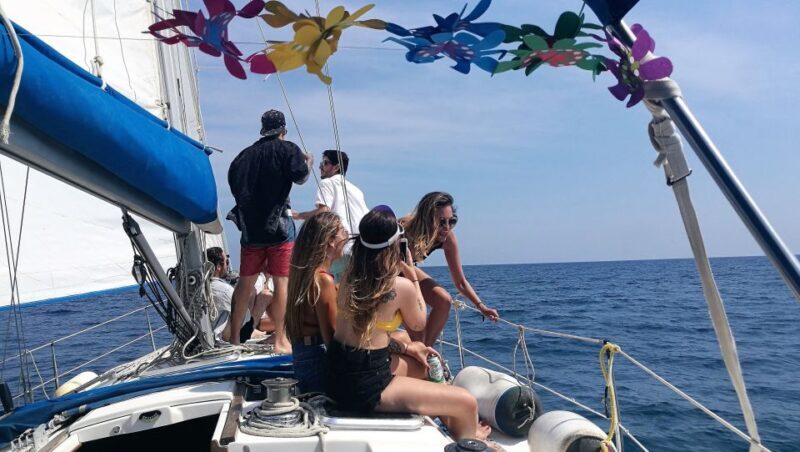 Barcelona: Sailing Trip with Drinks and Snacks - FAQs