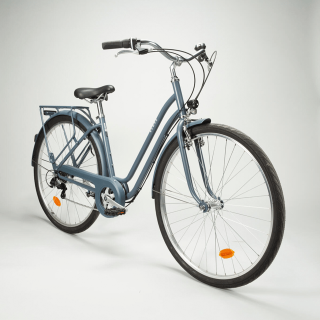 Barcelona: Seafroont bicycle rental (urban and ebikes) - An Introduction to the Experience