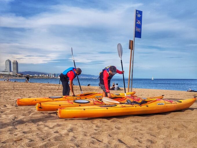 Barcelona: Skyline Kayaking Coupled With Delicious Tapas - Activity Details