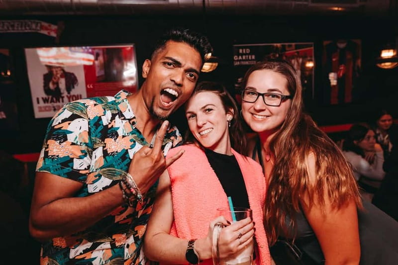 Barcelona Social Drinks Experience+Karaoke "Travellers Tour" - Key Points