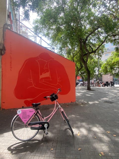 Barcelona | Street Art Bike tour, Moco Museum - FAQ