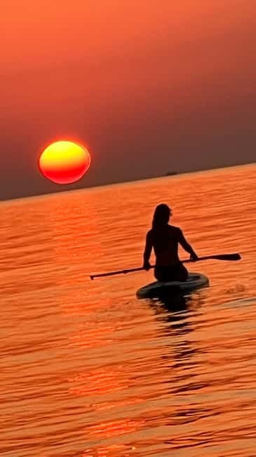 Barcelona: Sunrise Paddleboarding Tour w/Photos & Breakfast - Key Points