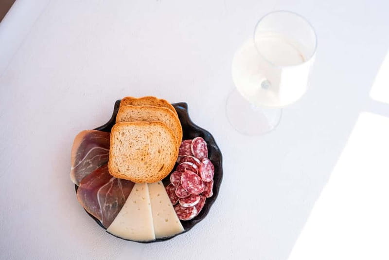 Barcelona: Sunset Catamaran Cruise with Wine and Tapa - FAQs