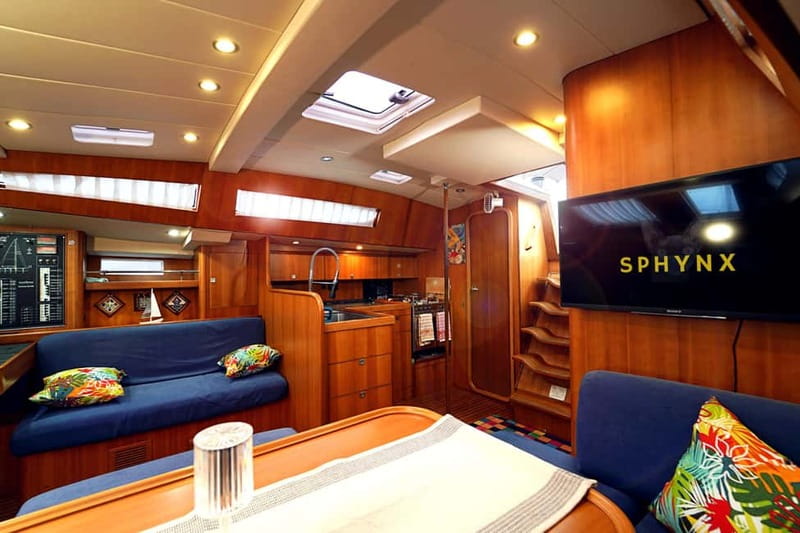 Barcelona: Sunset or Afternoon Yacht Cruise with Drinks - What You’ll Be Drinking and Snacking