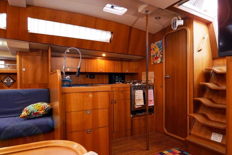 Barcelona: Sunset or Afternoon Yacht Cruise with Drinks - The Atmosphere