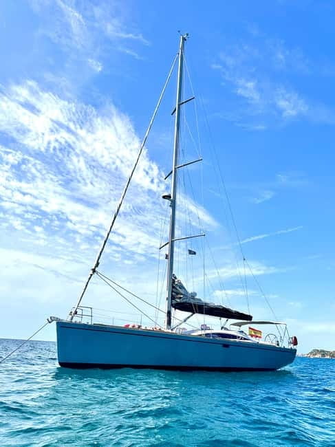 Barcelona: Sunset or Afternoon Yacht Cruise with Drinks - Who Will Love This Tour?
