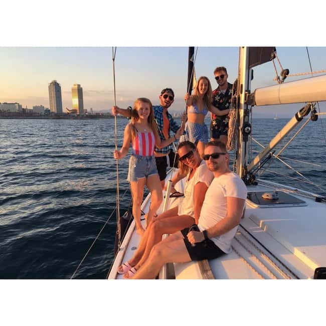 Barcelona: Sunset Skyline Cruise with Cava and Snacks - A Closer Look at the Sunset Skyline Cruise