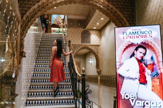 Barcelona: Tablao Flamenco Cordobes Show and Drink in Rambla - Photography and Recording