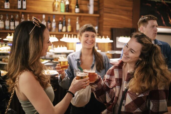 Barcelona: Tapas Food Crawl Walking Tour With Tastings - Customer Feedback and Ratings