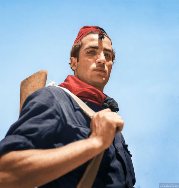 Barcelona: The Spanish Civil War Historical Walking Tour - Inclusions