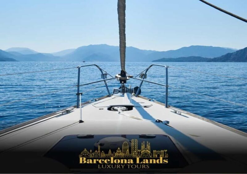 Barcelona: Tour Luxury Costa Brava, Boat & Lunch - Guided Experience
