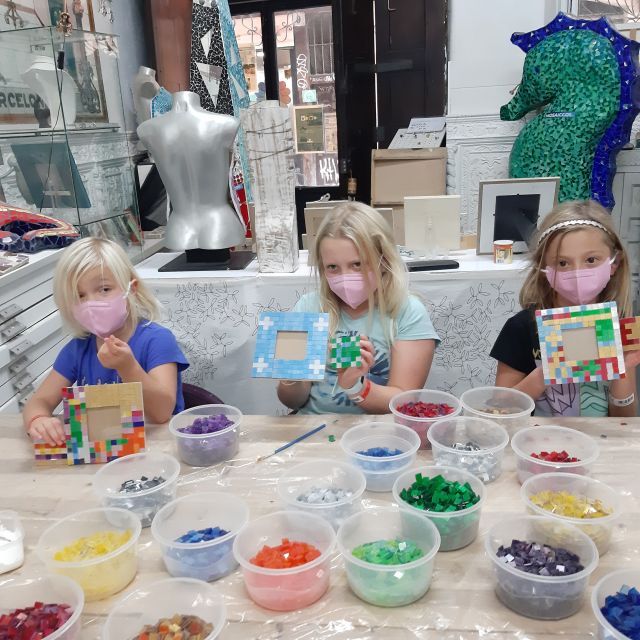 Barcelona: Trencadís Mosaic Class – Learn Gaudís Technique - Key Points