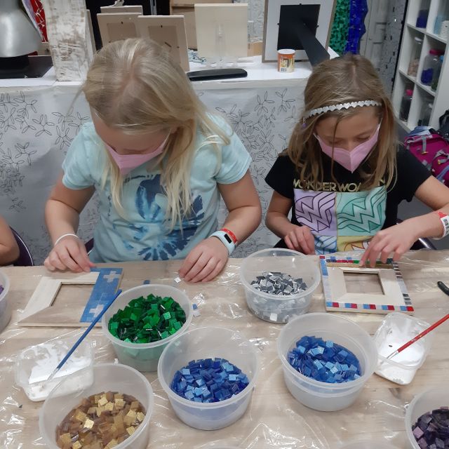 Barcelona: Trencadís Mosaic Class – Learn Gaudís Technique - Booking and Cancellation