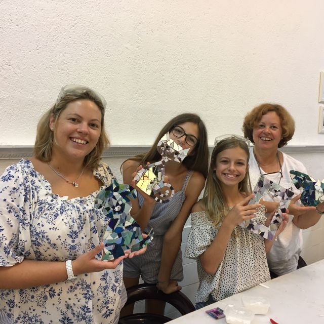 Barcelona: Trencadís Mosaic Class – Learn Gaudís Technique - Frequently Asked Questions