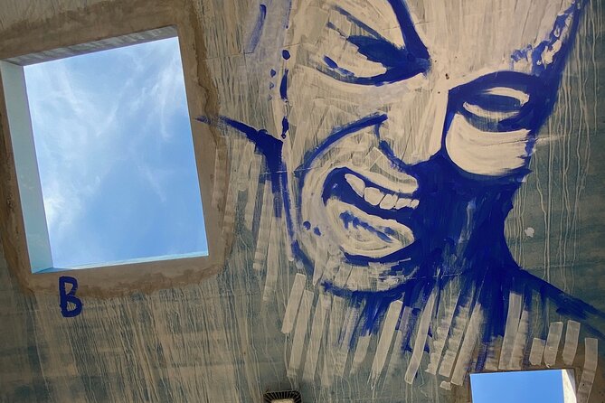Barcelona Urban/Street Art Bike Tour - Meeting and Pickup