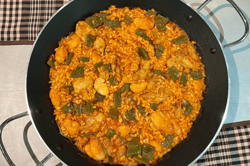 Barcelona: Vegan Paella and Traditional Rice Dishes - Arròs Al Forn With Vegan Sausage