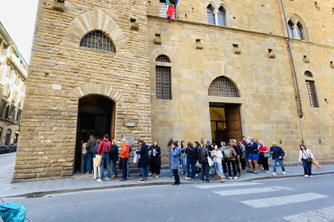 Bargello Museum: "Face to Face with Donatellos David" - A Detailed Look at the Bargello Experience