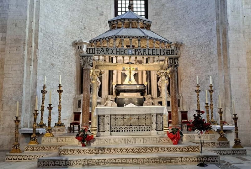 Bari: Basilica of Saint Nicholas Guided Tour - Key Points
