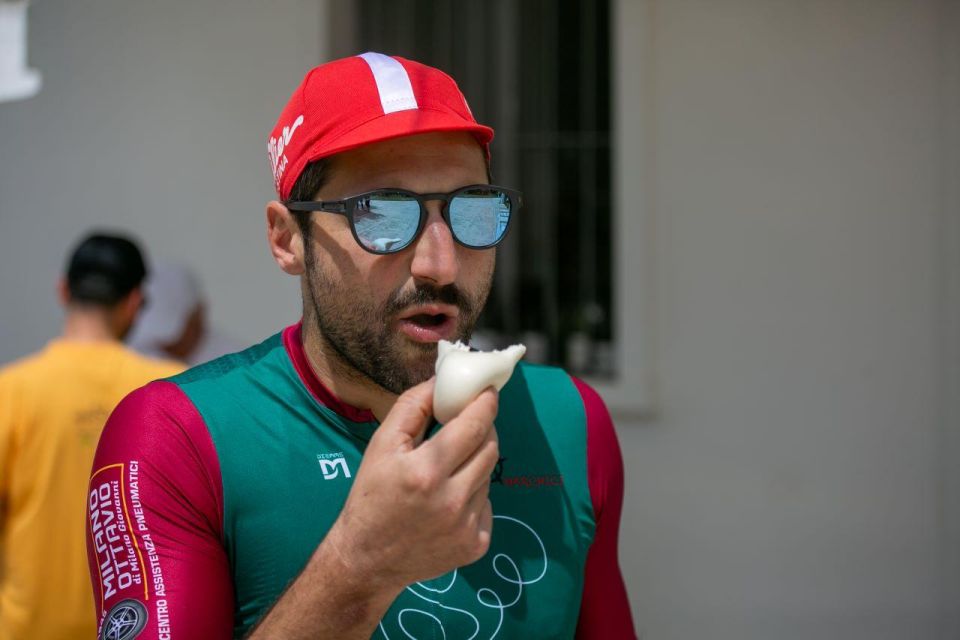 Bari/Gioia Del Colle: Ebike Tour & Toasts in Vineyard - Vineyard Experience