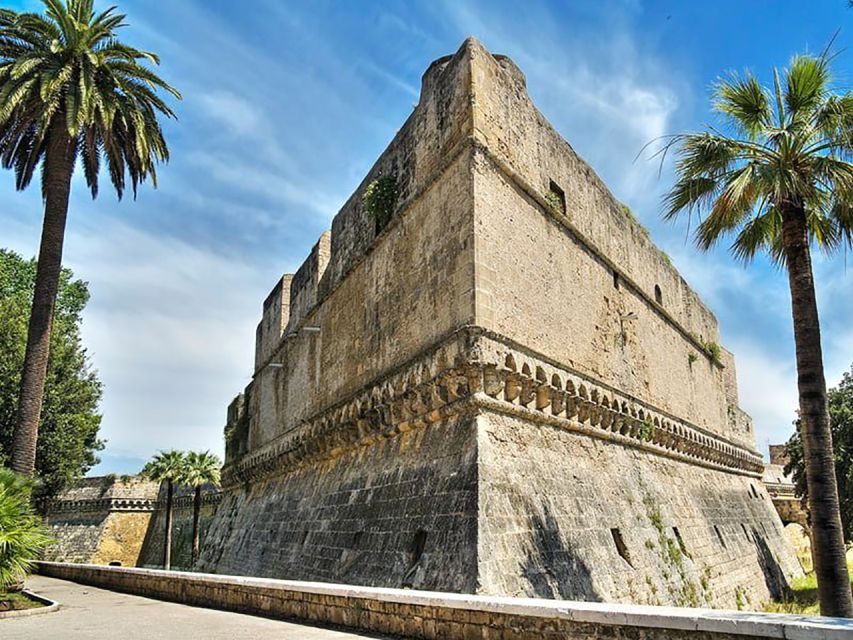 Bari: Norman-Swabian Castle Guided Tour - Meeting Point Information