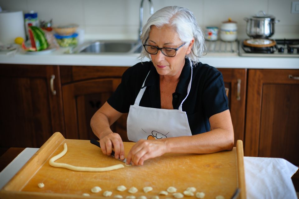 Bari: Pasta & Tiramisu Class at a Local's Home - Dietary Accommodations