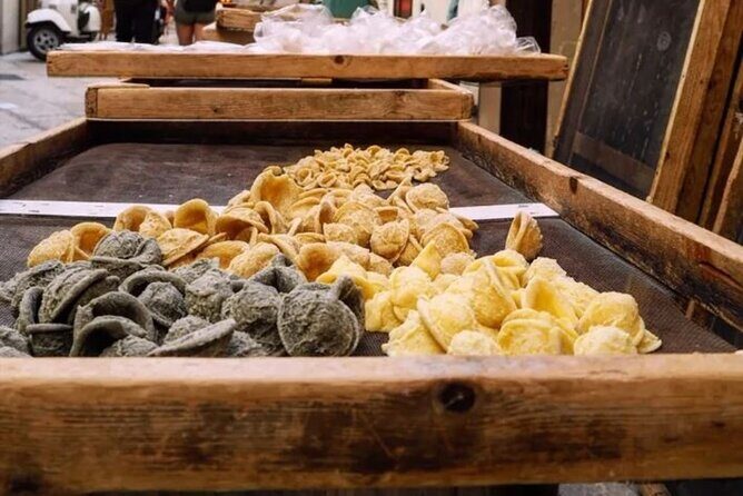 Bari Street Food Private Tour With A Local Guide - Key Points