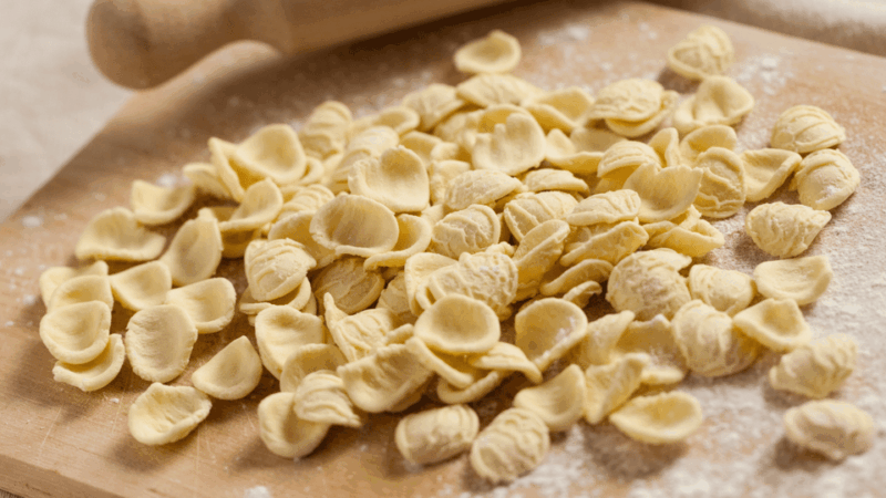 Bari: Street Food Walking Tour With Wine Tasting - Culinary Experience