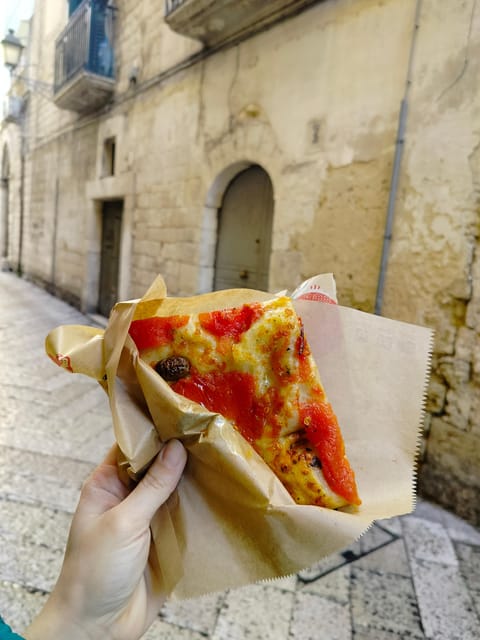Bari: Street Food Walking Tour With Wine Tasting - Savoring the Flavors of Puglia
