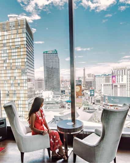 Bars Unknown: The Las Vegas Strip Bar Crawl - A Closer Look at the Vegas Bar Crawl Experience