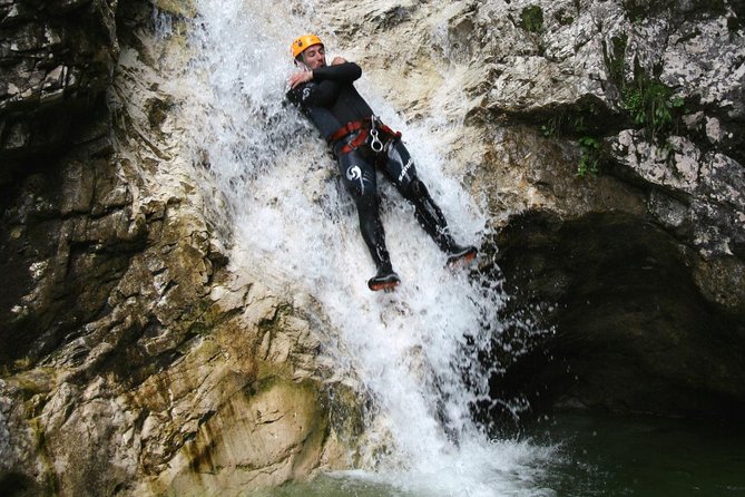 Basic Canyoning Susec A+ Package - Terrain and Environment