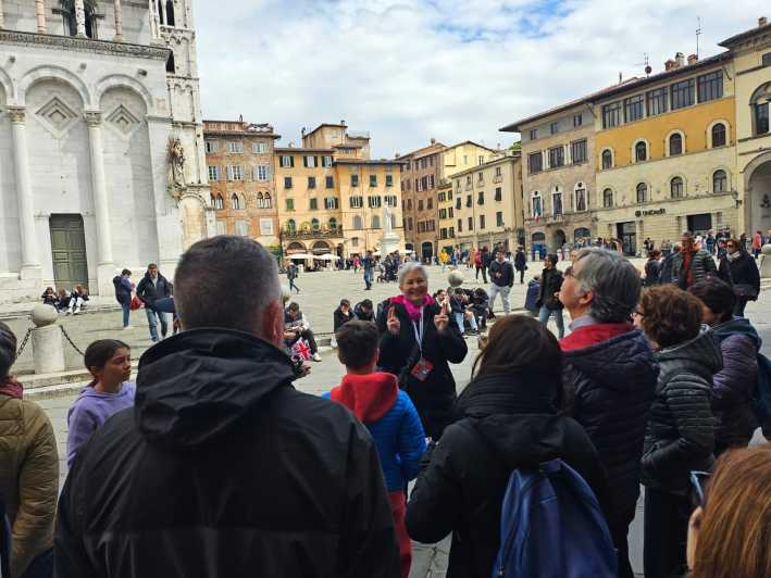 BASIC Lucca: Guided Tour in ITALIAN - Guide and Experience