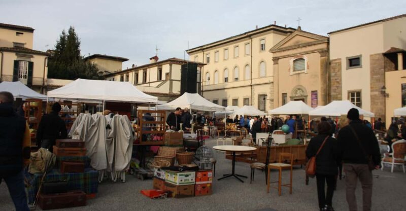 BASIC Lucca: Join a Must See Walking Tour! (English) - Tour Features
