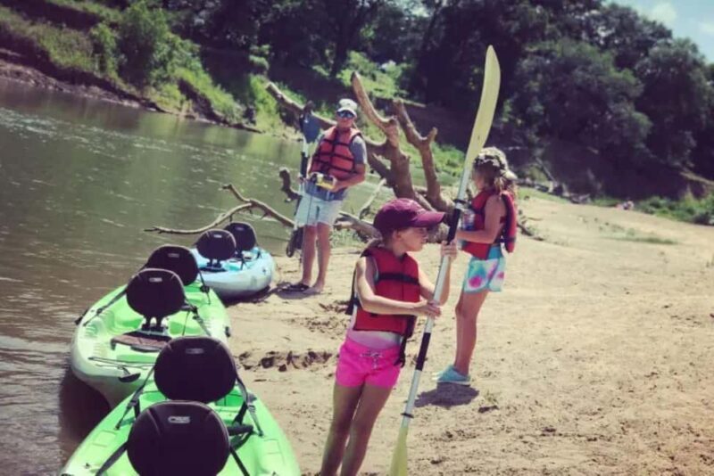 Bastrop: El Camino Real Paddle Trail Kayak and Canoe Rental - A Scenic Paddle Along the Colorado River