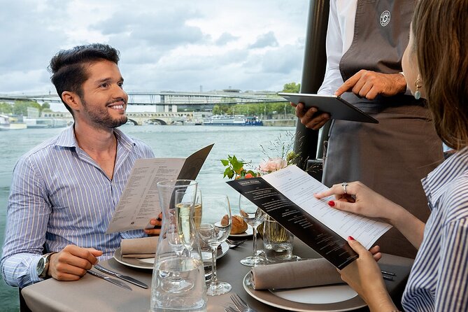 Bateaux Parisiens Seine River Gourmet Lunch & Sightseeing Cruise - Gourmet Lunch Menu