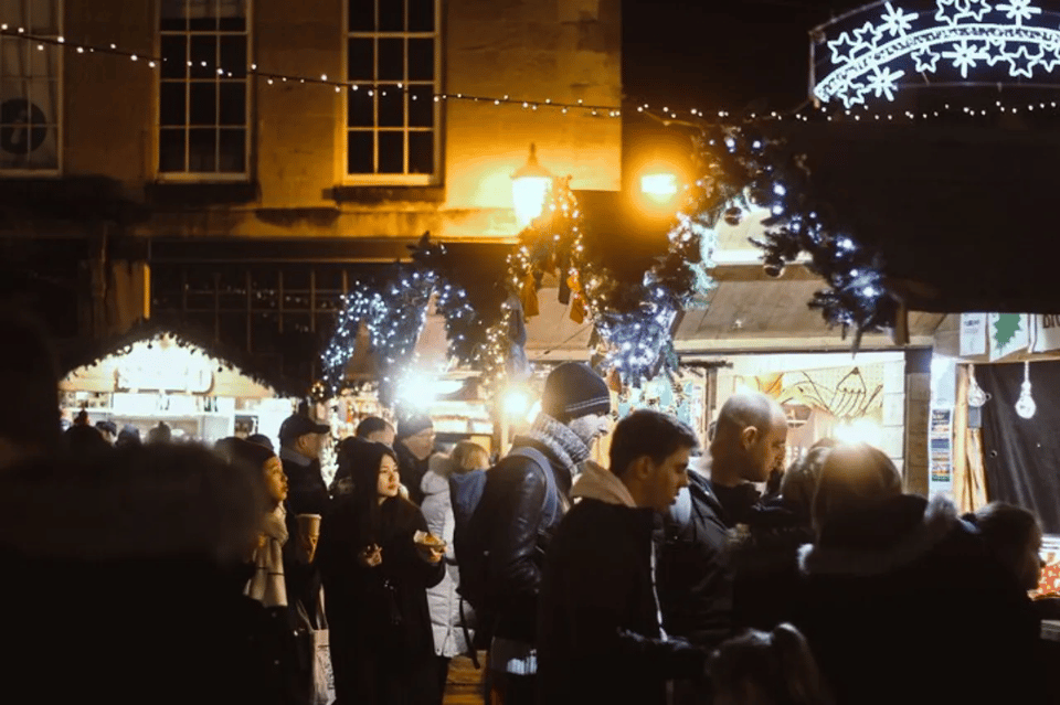 Bath: Christmas Market and City Highlights Walking Tour - The City’s Festive Vibe and Scenic Highlights