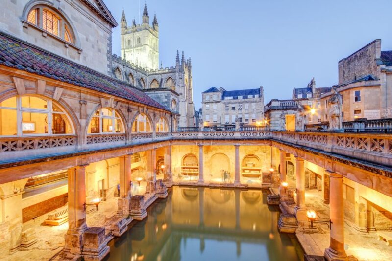 Bath: Guided Ghost Tour - Meeting Point and Guide