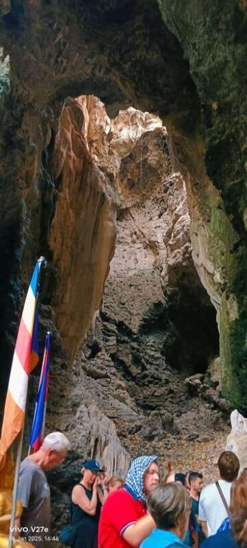 Battambang,Tuktuk and kayak, BambooTrain ,Wat Banan,Bat cave - FAQ