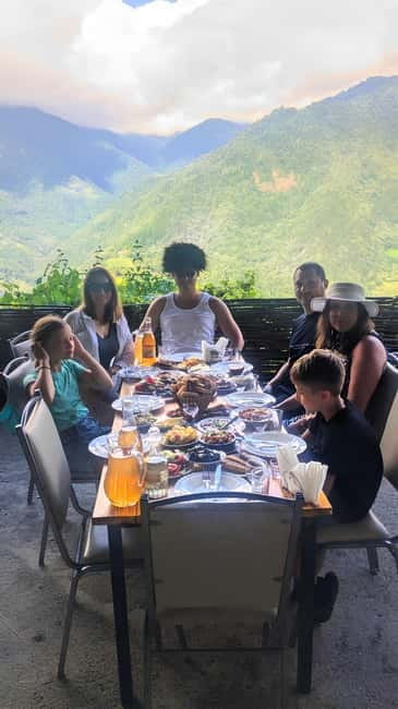 Batumi: Mountain Adjara Tour & Traditional Georgian Feast - The Waterfalls and Bridges: Nature’s Highlights