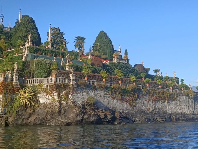 Baveno: Hop-on Hop-off Tour to Isola Bella - Getting to Isola Bella