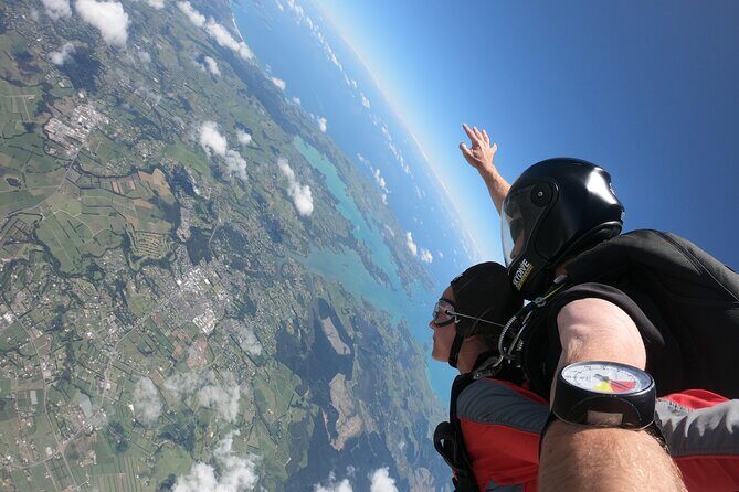 Bay of Islands: 9000ft Skydive - A Comprehensive Look at the Bay of Islands Skydiving Experience