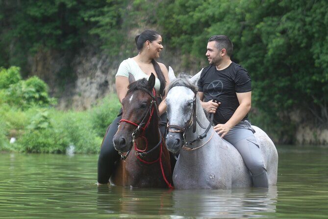 Bayahíbe Horseback Riding & River swimmig - FAQ